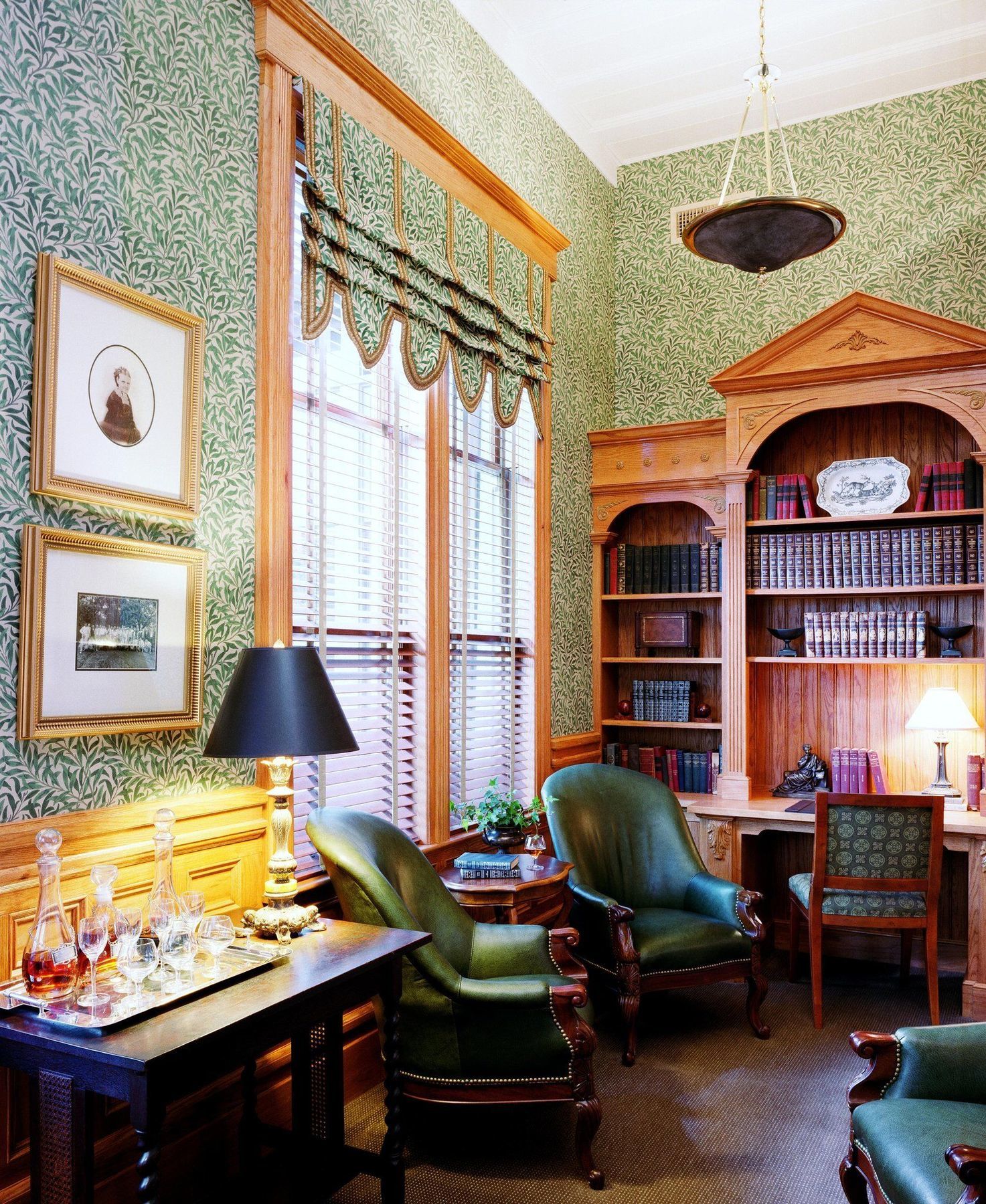 Wentworth Mansion Hotel Charleston Room photo